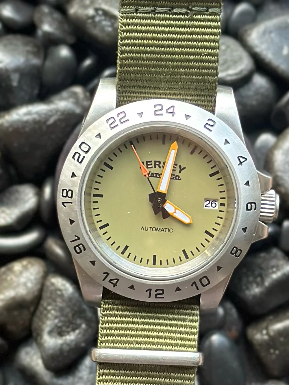 Men’s Olive Green Automatic Field Jacket-Style Watch. Explorer style SeikoMod NH